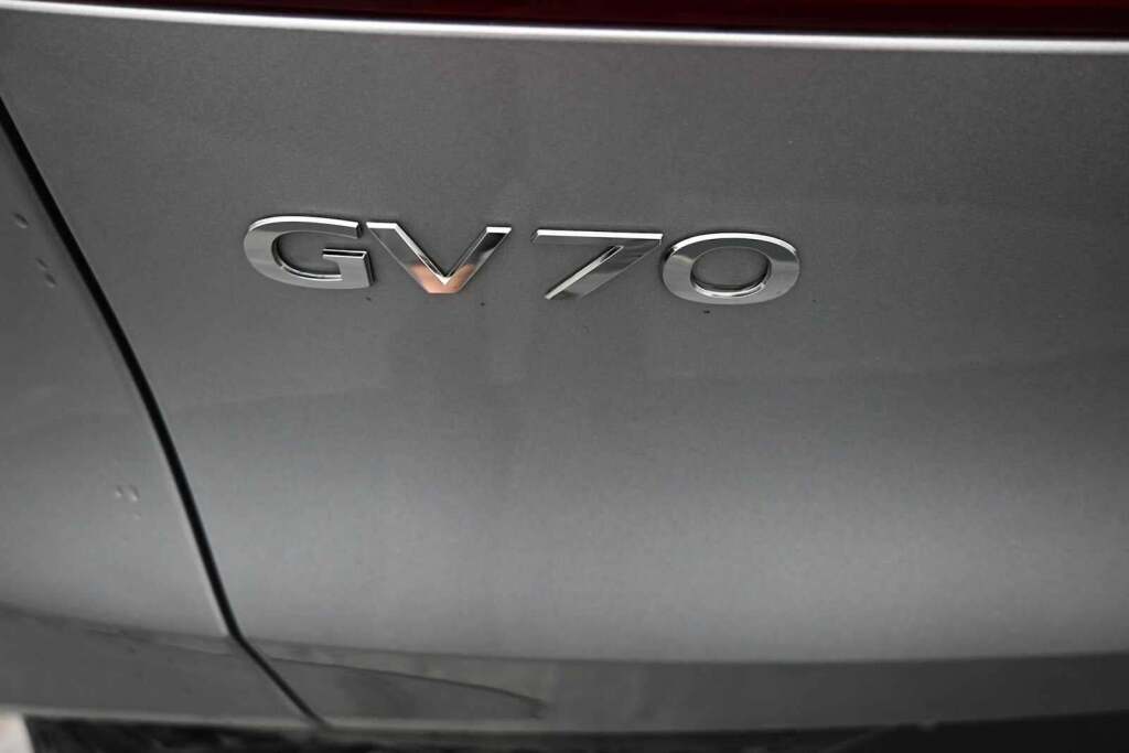 2024 Genesis GV70 2.5T AWD