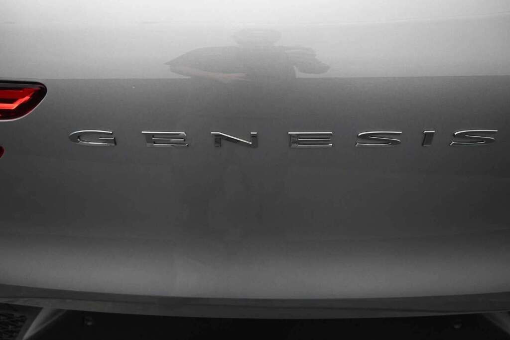 2024 Genesis GV70 2.5T AWD