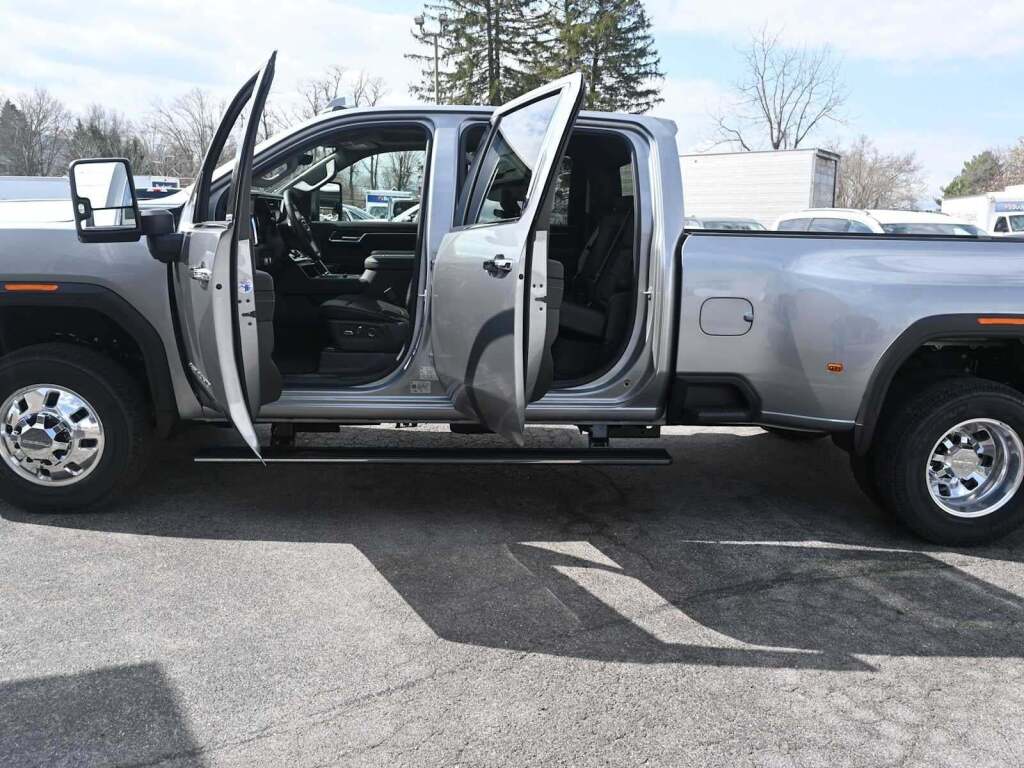 2026 GMC Sierra 3500HD Denali