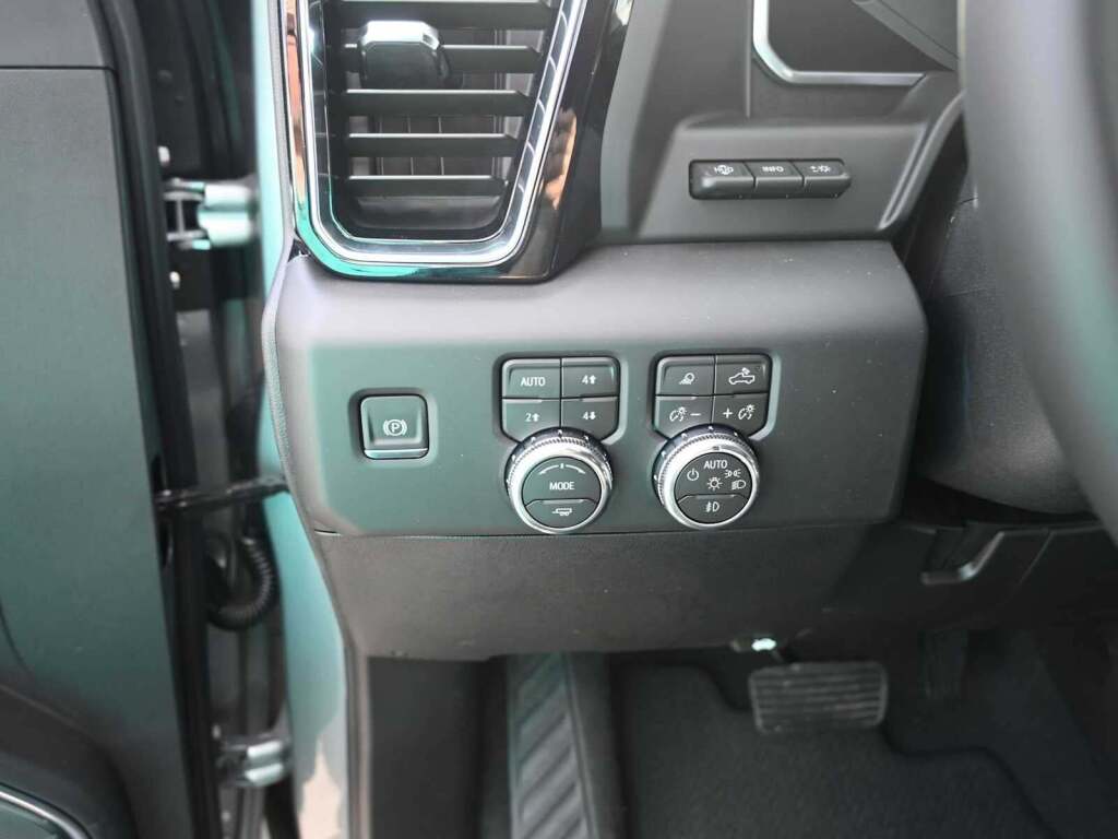 2026 GMC Sierra 3500HD Denali