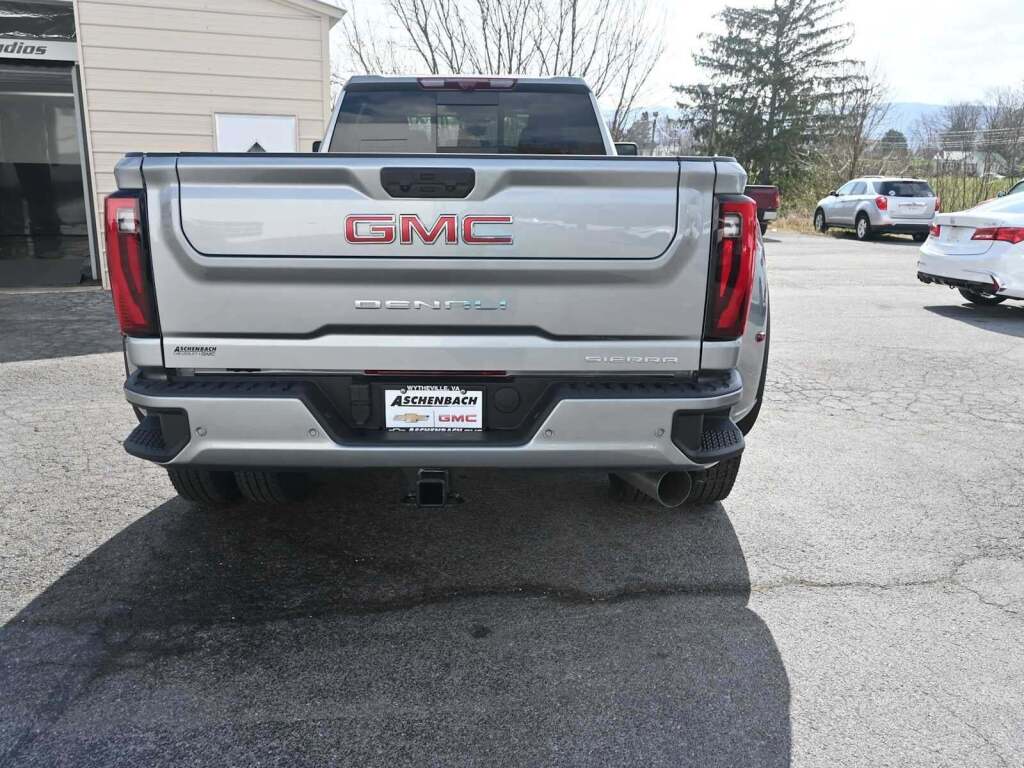 2026 GMC Sierra 3500HD Denali
