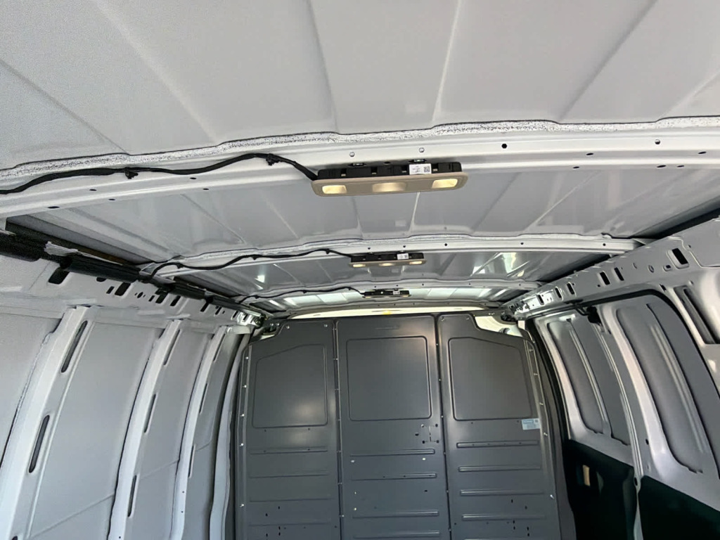 2025 Chevrolet Express Cargo 2500