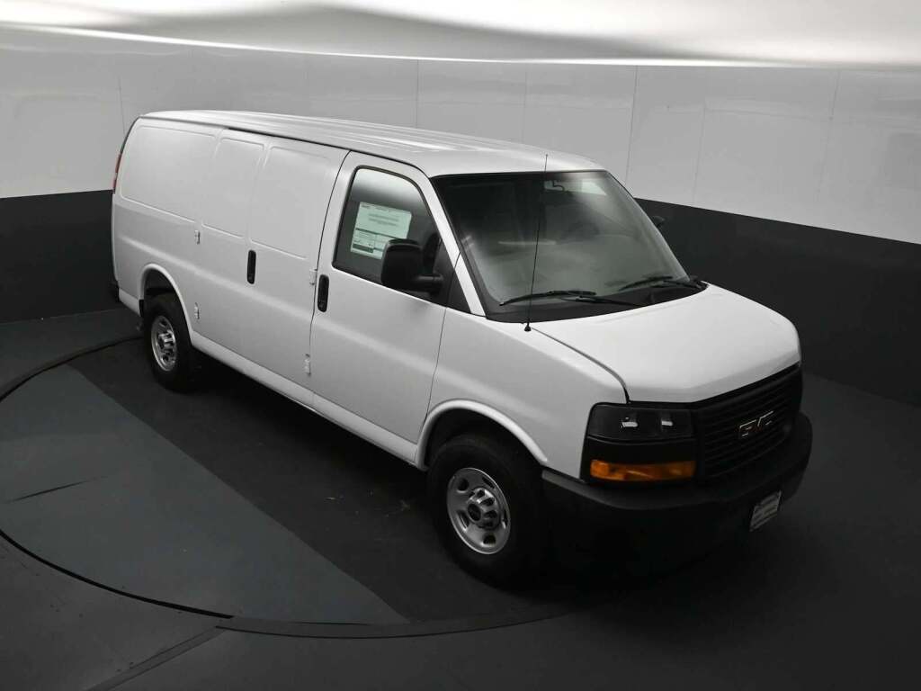 2026 GMC Savana Cargo 3500