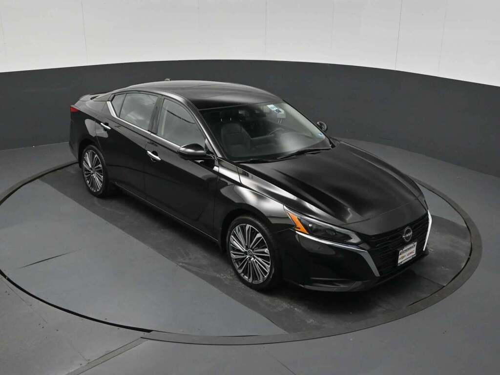 2023 Nissan Altima SL