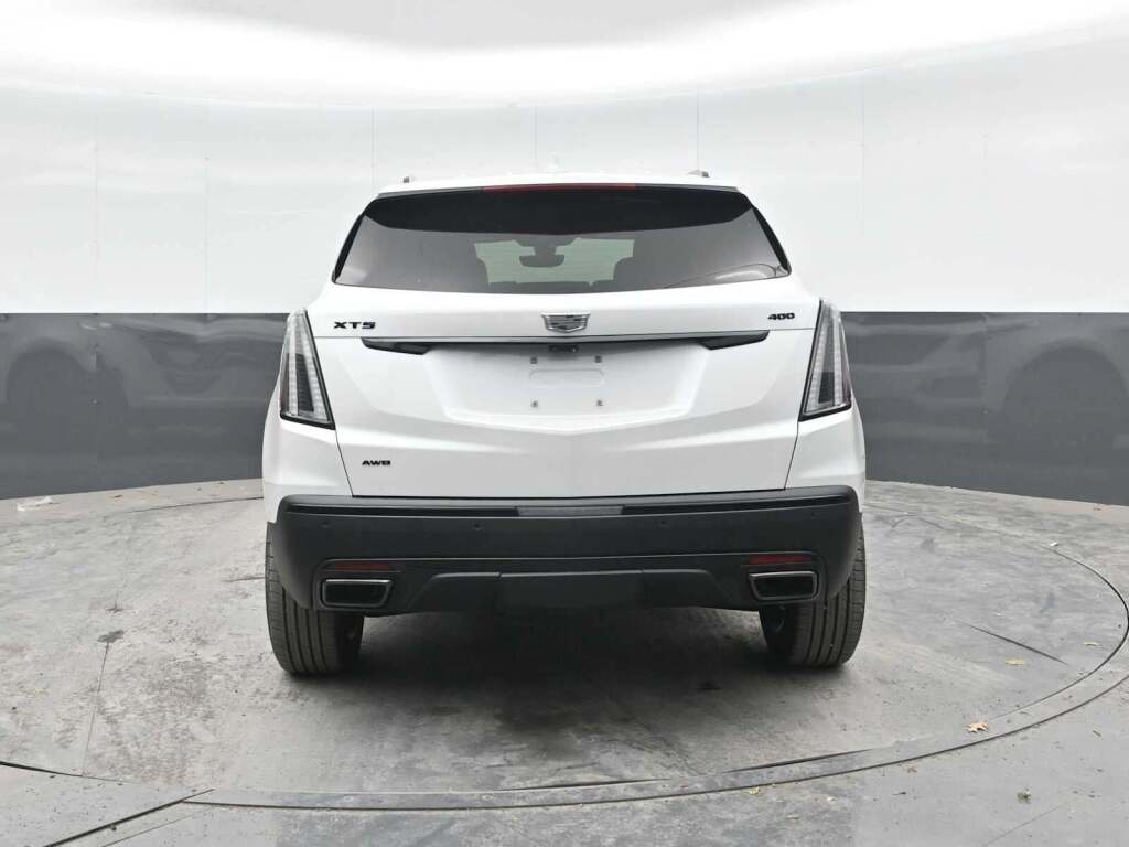 2026 Cadillac XT5 Sport