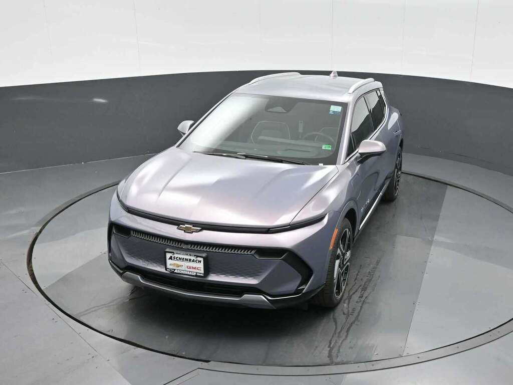 2026 Chevrolet Equinox EV LT 2