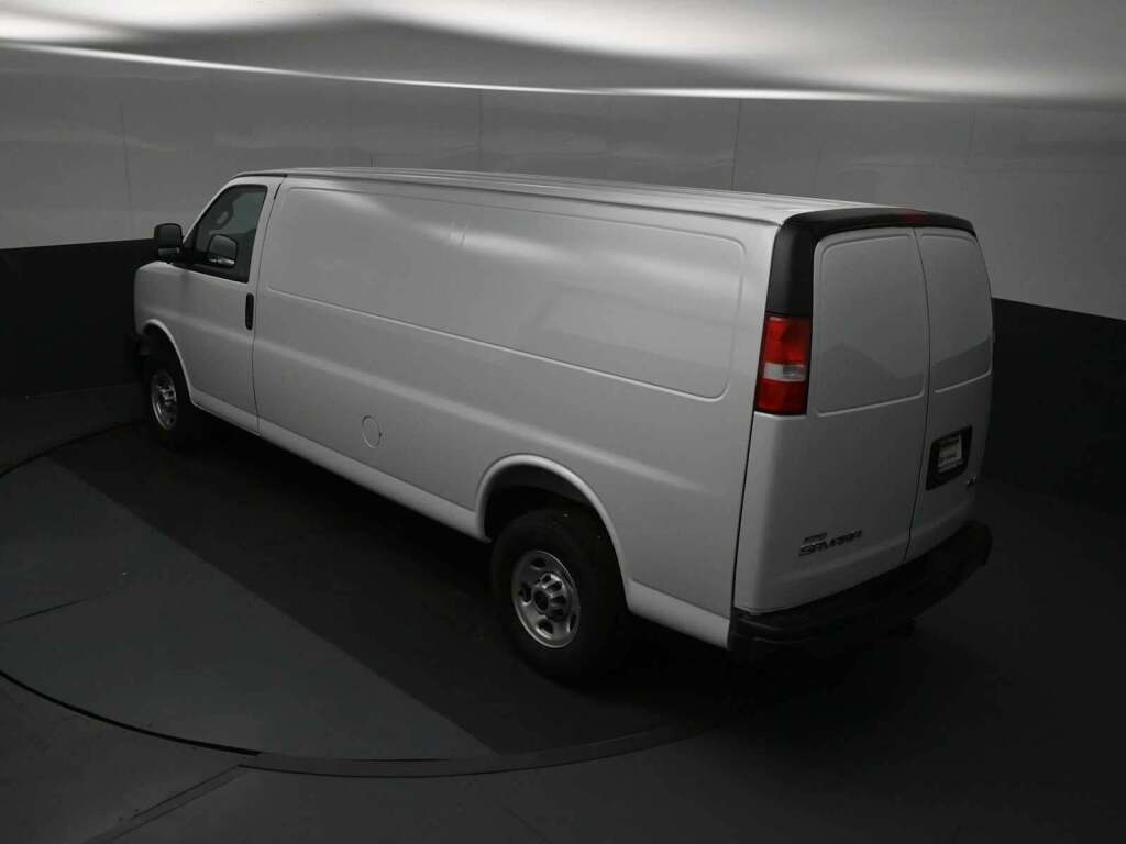 2026 GMC Savana Cargo 3500
