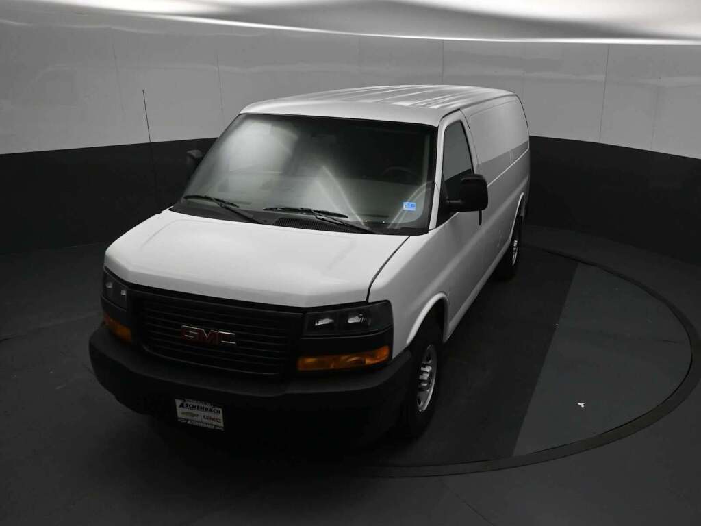 2026 GMC Savana Cargo 3500