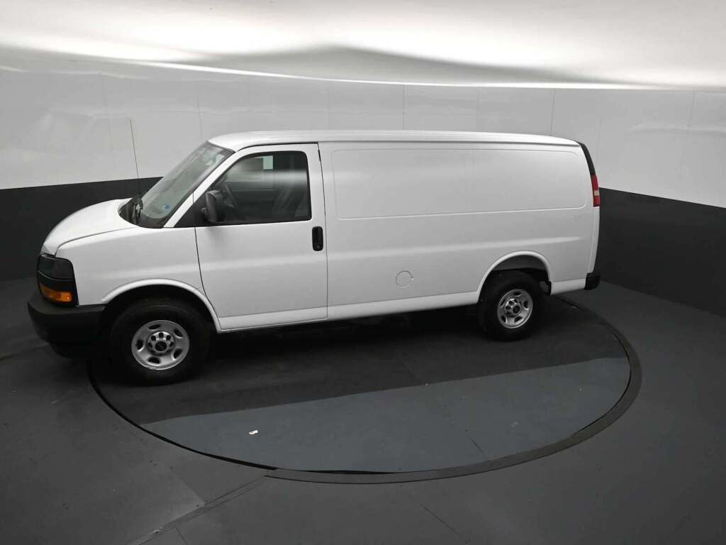 2026 GMC Savana Cargo 3500