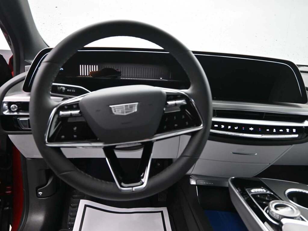 2025 Cadillac LYRIQ Sport 1