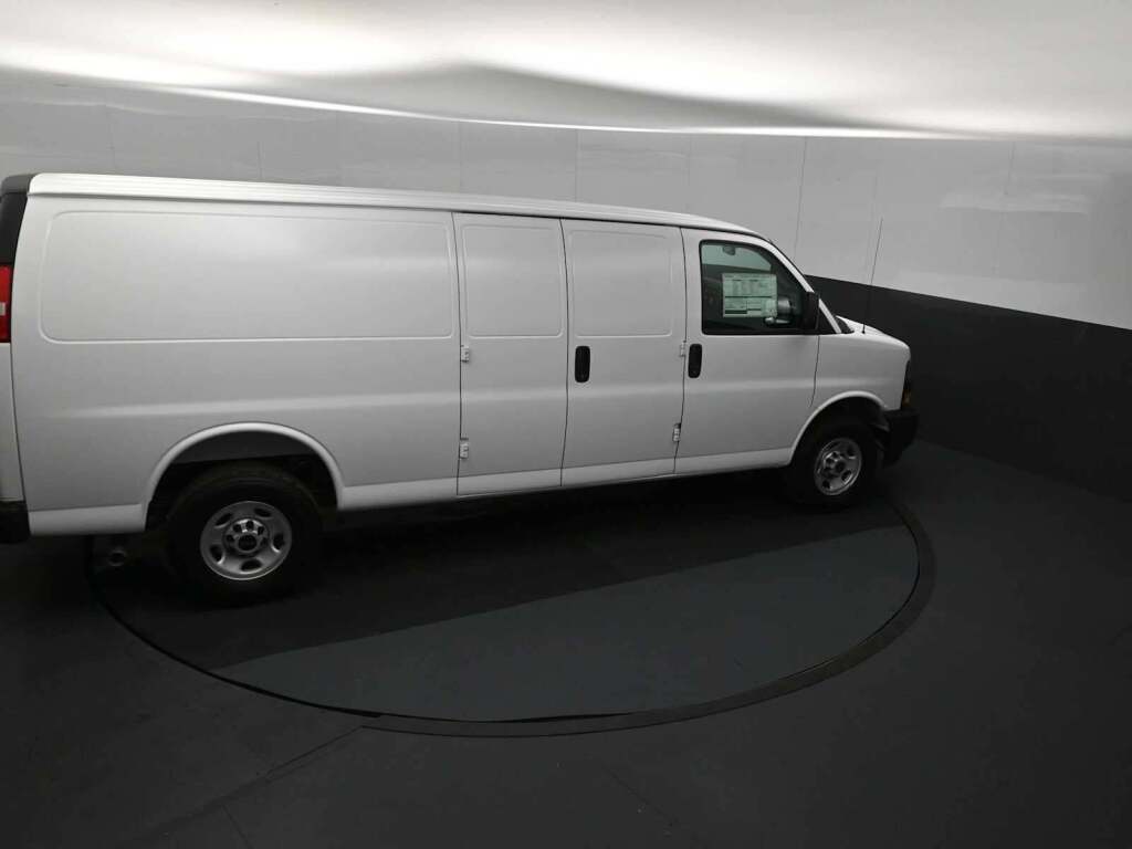 2026 GMC Savana Cargo 3500