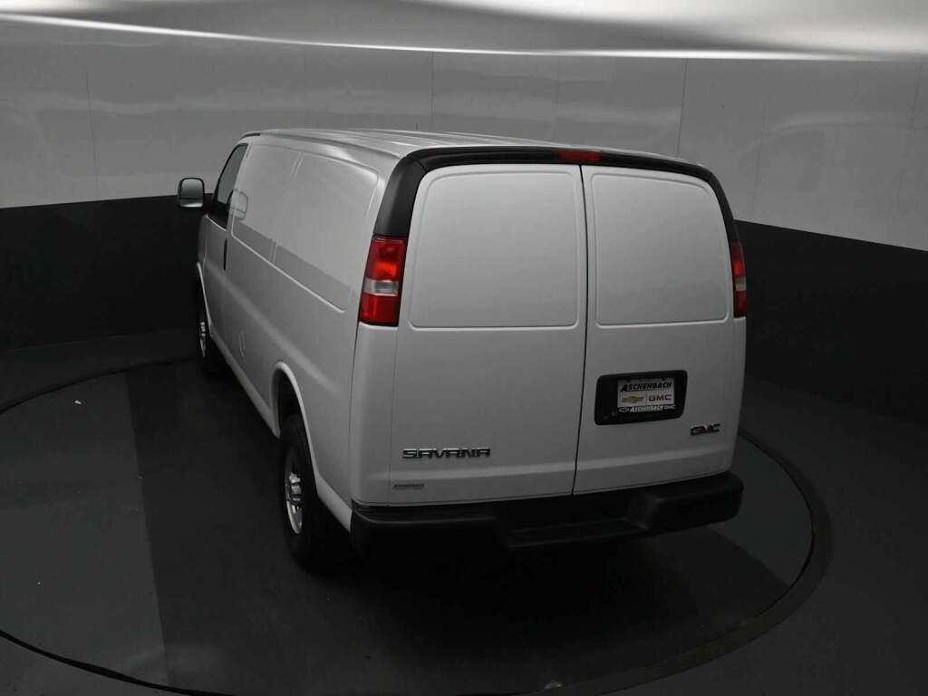 2026 GMC Savana Cargo 3500