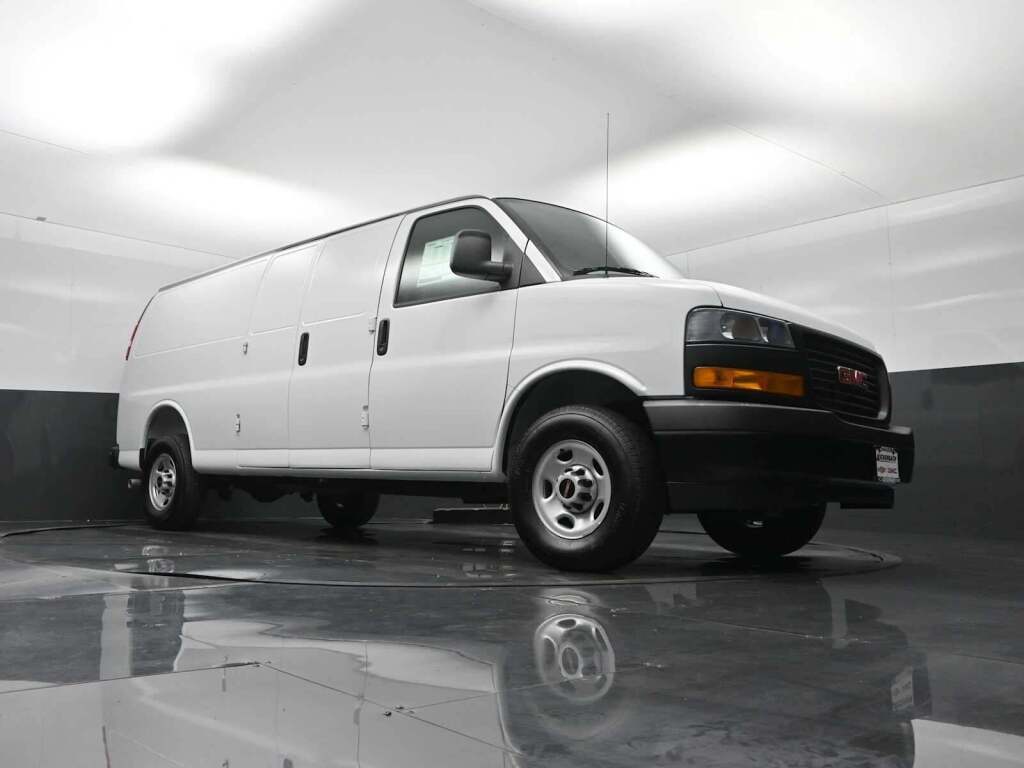 2026 GMC Savana Cargo 3500