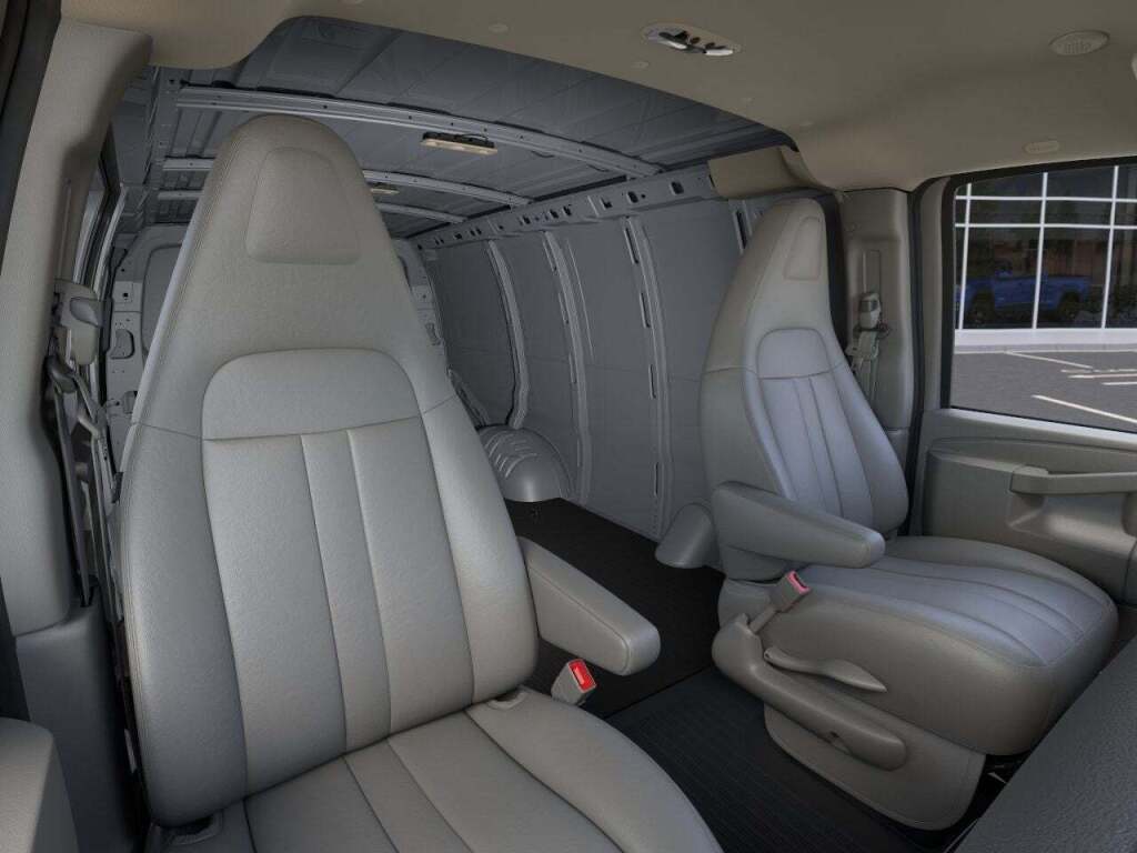 2025 Chevrolet Express Cargo 2500