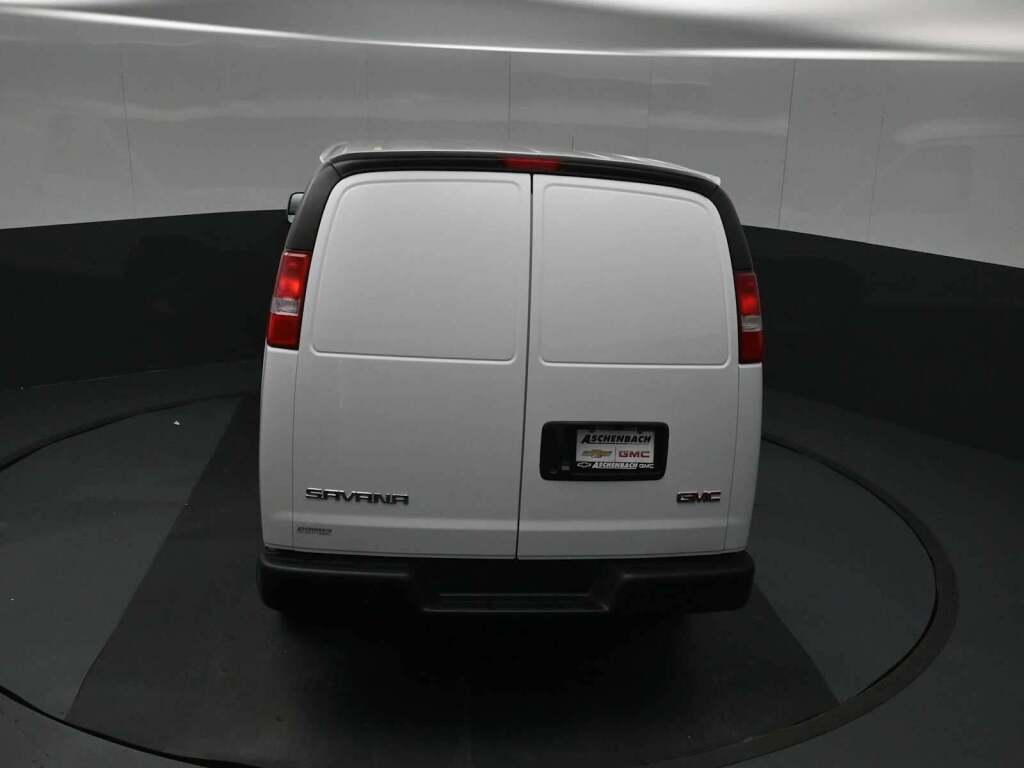 2026 GMC Savana Cargo 3500