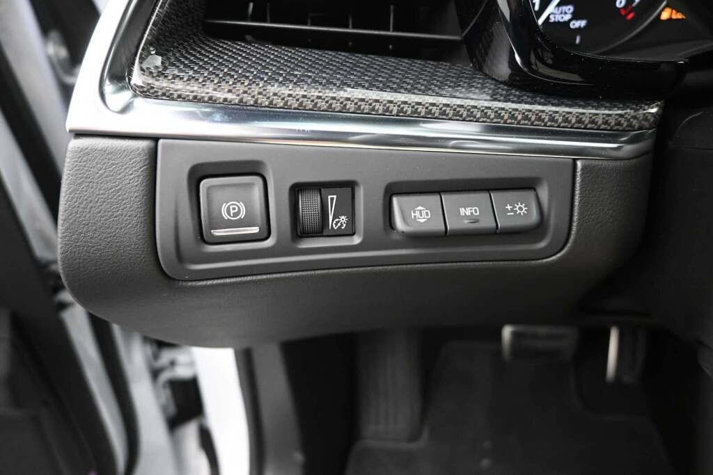 2026 Cadillac XT5 Sport