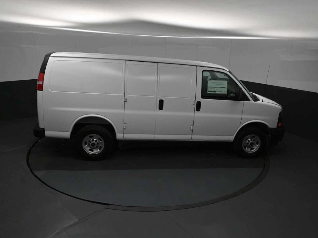 2026 GMC Savana Cargo 3500