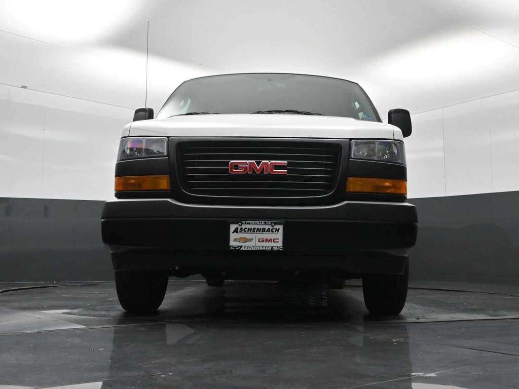 2026 GMC Savana Cargo 3500