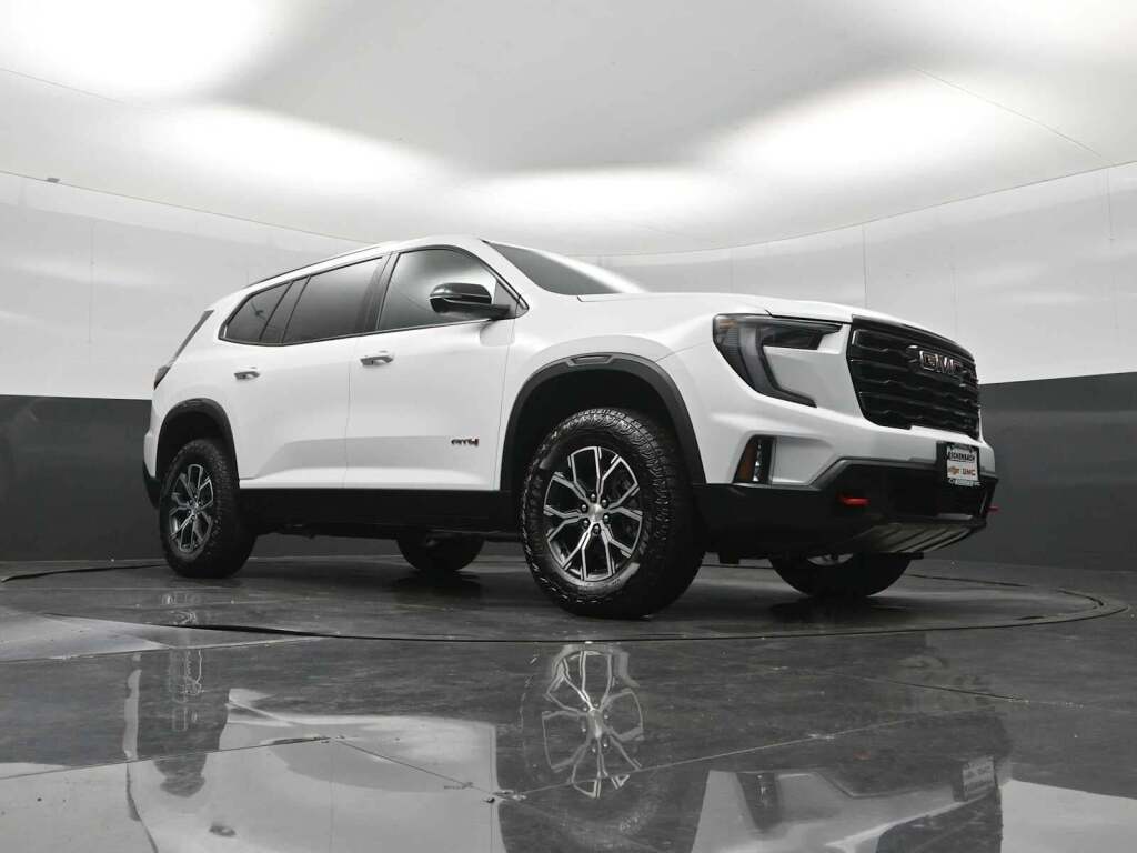 2026 GMC Acadia AT4