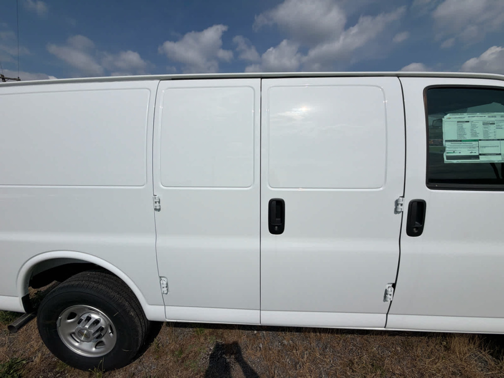 2026 Chevrolet Express Cargo 2500