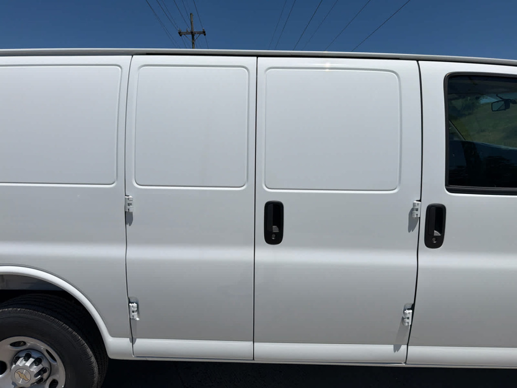 2026 Chevrolet Express Cargo 2500