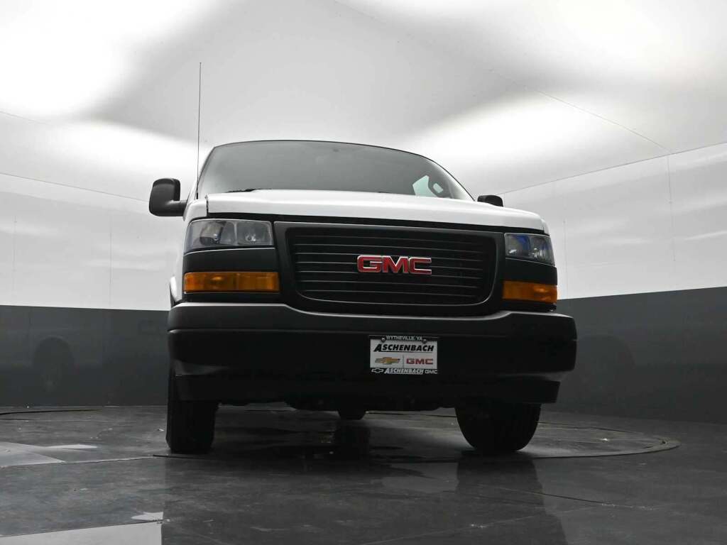2026 GMC Savana Cargo 3500