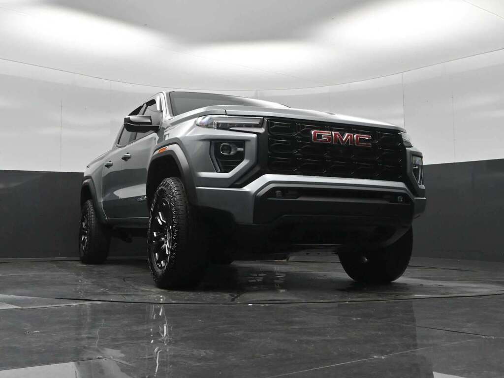 2024 GMC Canyon Elevation