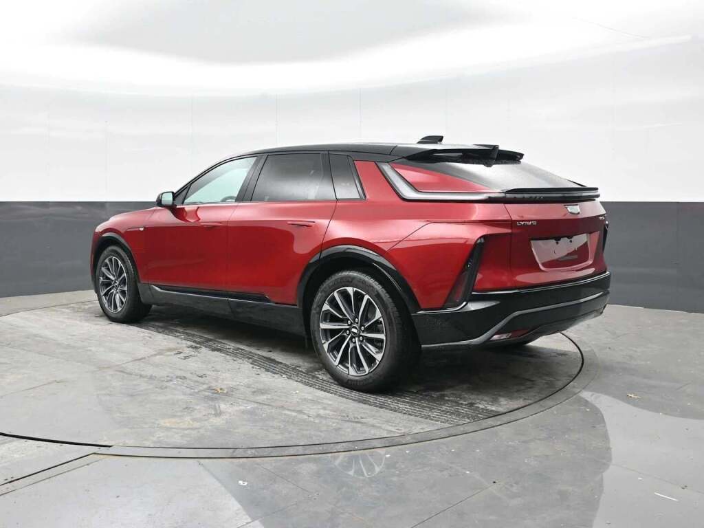 2025 Cadillac LYRIQ Sport 1