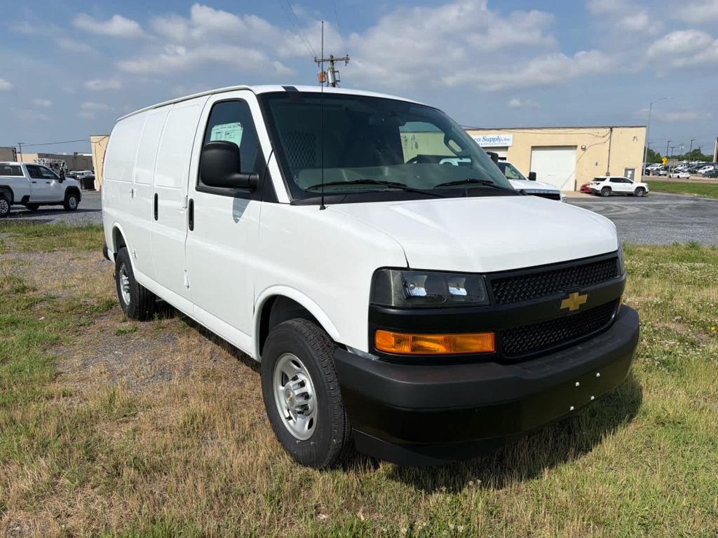 2026 Chevrolet Express Cargo 2500