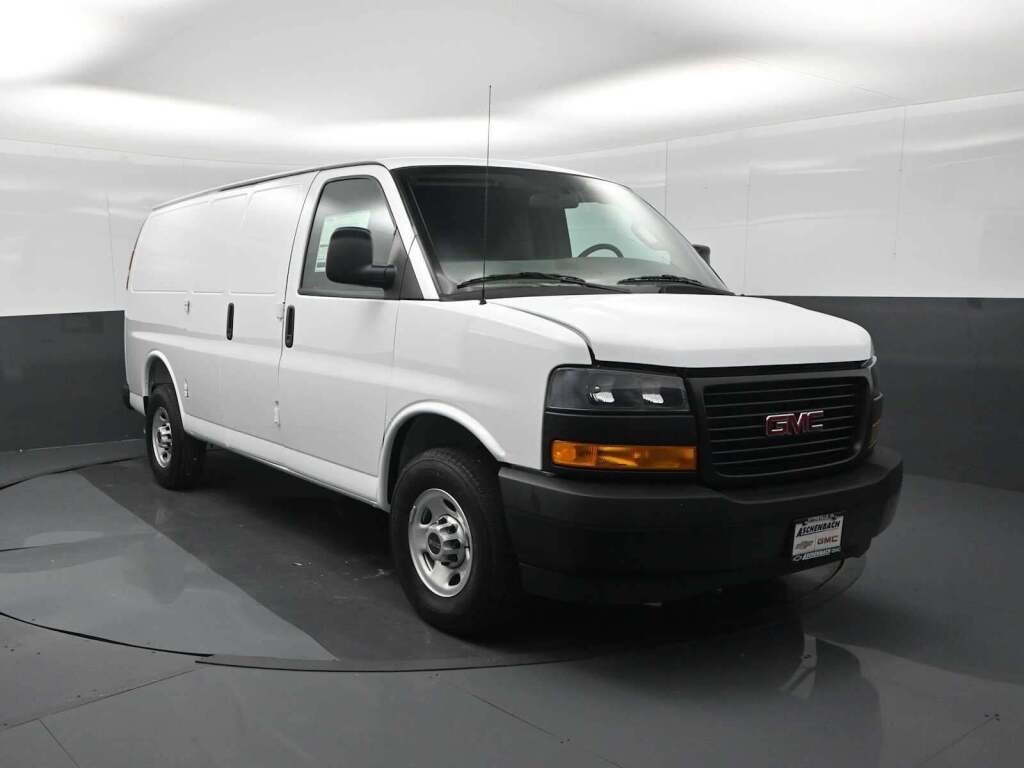 2026 GMC Savana Cargo 3500