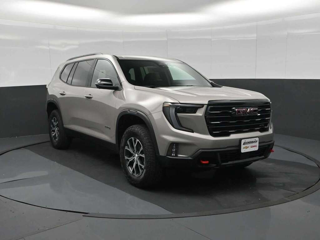 2026 GMC Acadia AT4