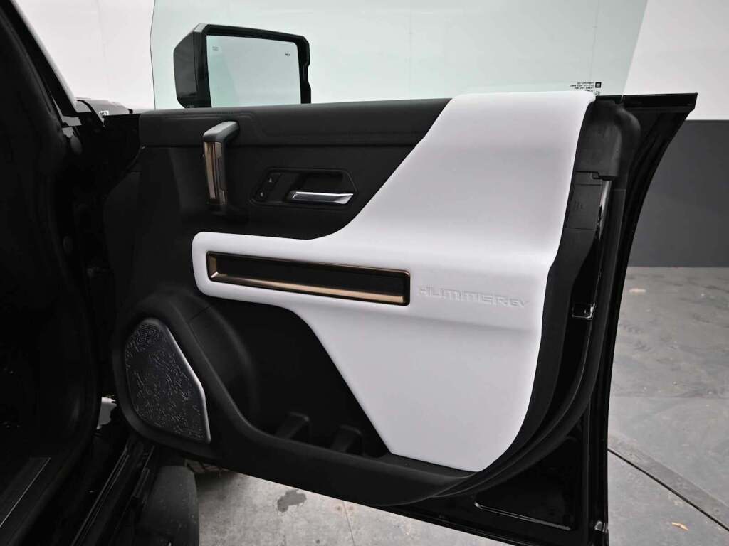2025 GMC HUMMER EV SUV 3X