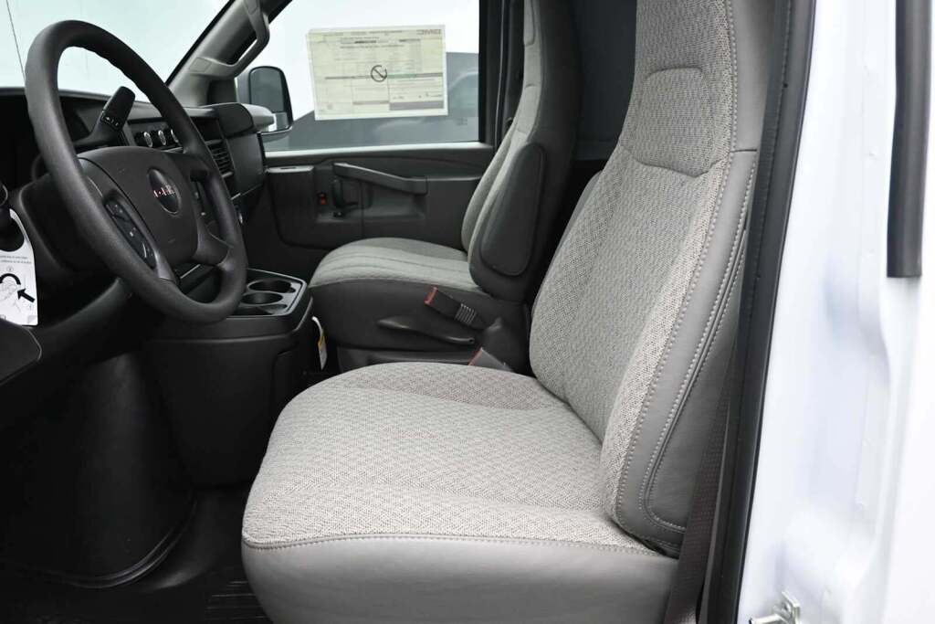 2026 GMC Savana Cargo 3500