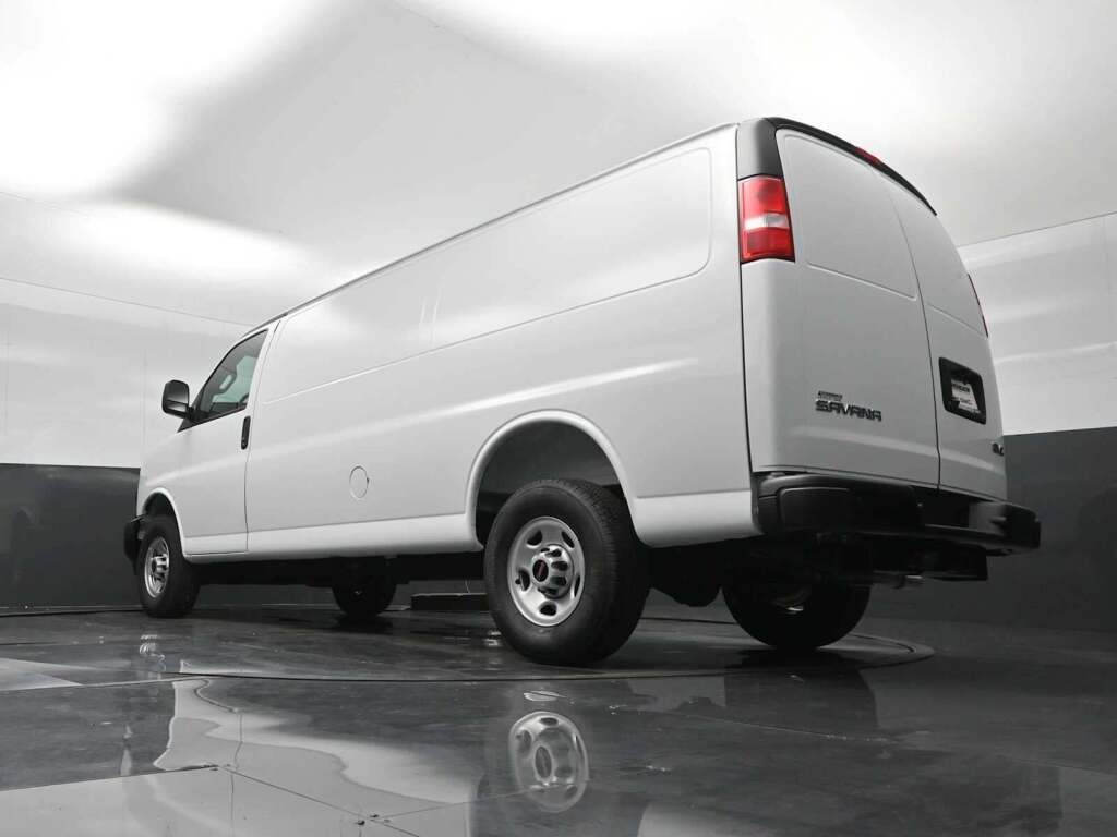 2026 GMC Savana Cargo 3500