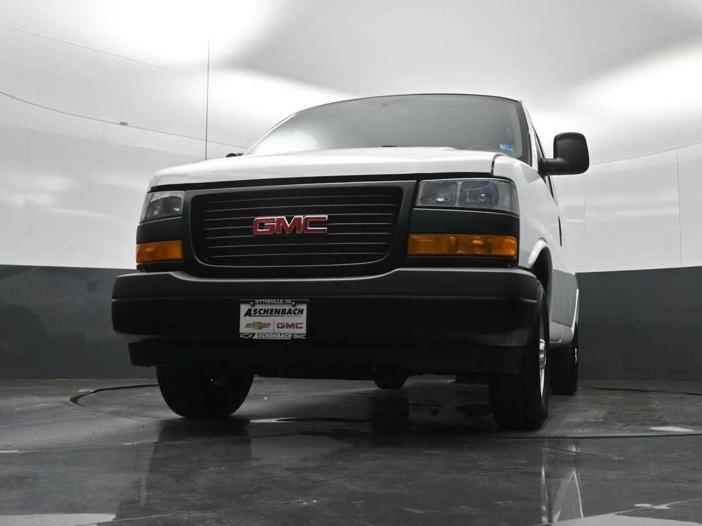 2026 GMC Savana Cargo 3500