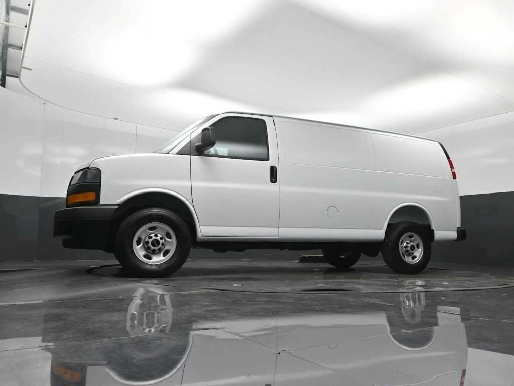2026 GMC Savana Cargo 3500