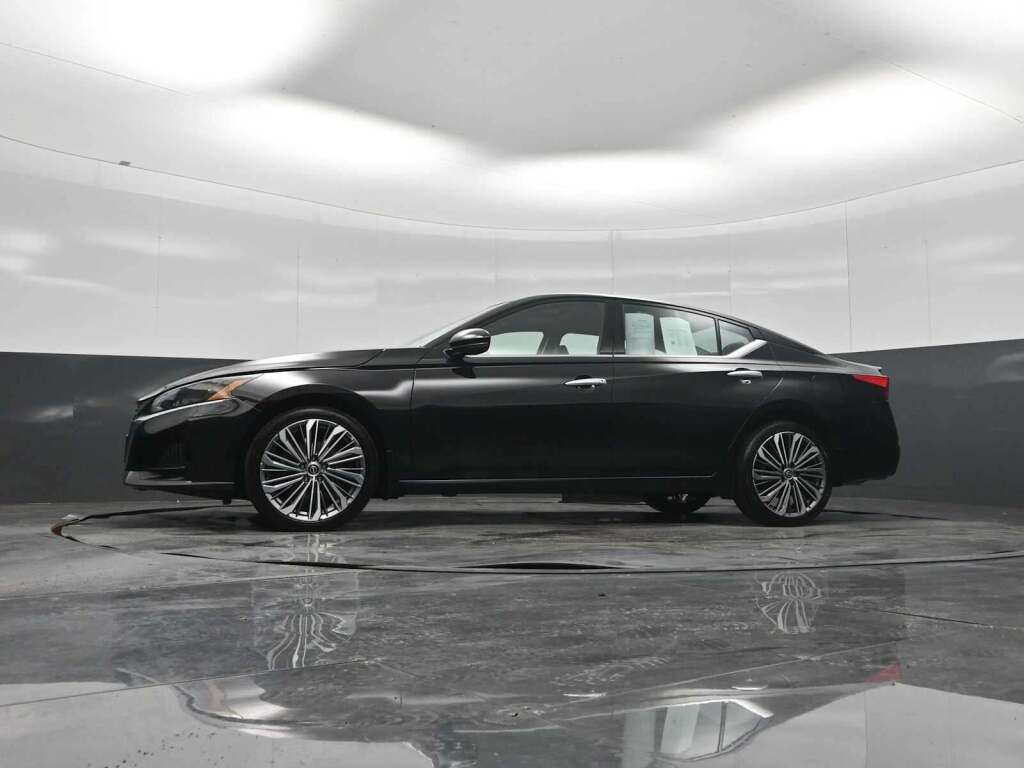 2023 Nissan Altima SL