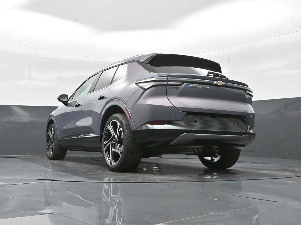 2026 Chevrolet Equinox EV LT 2