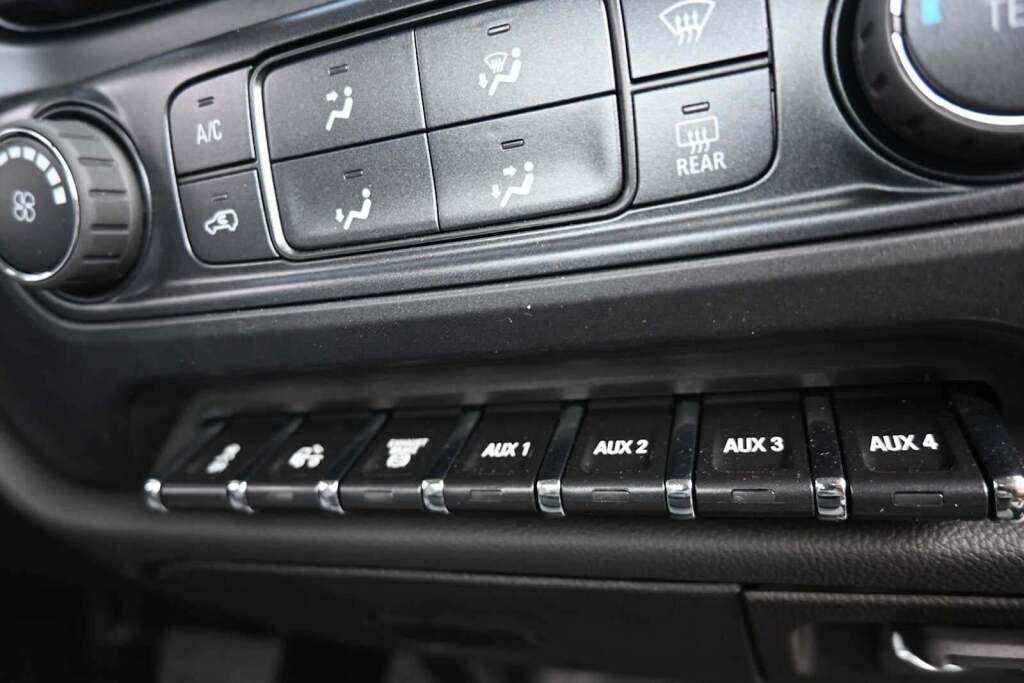 2023 Chevrolet Silverado MD WT