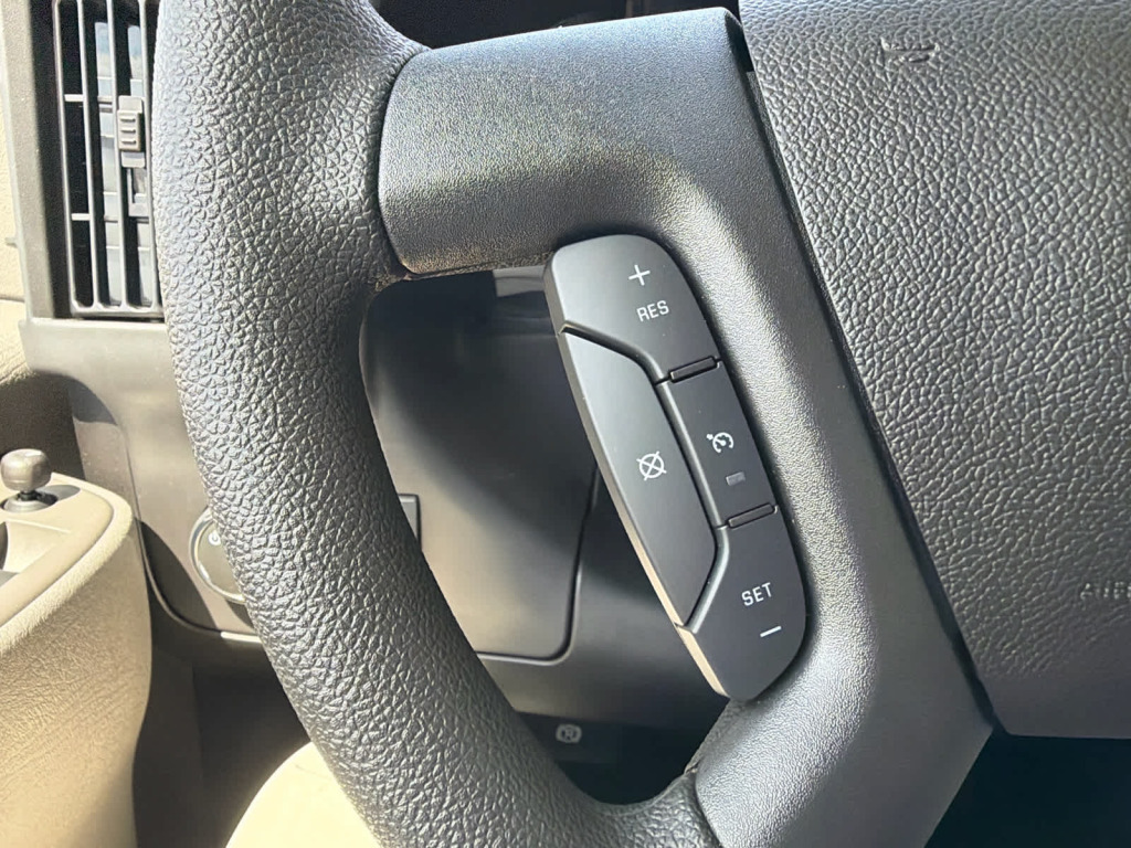2025 GMC Savana Cargo 2500