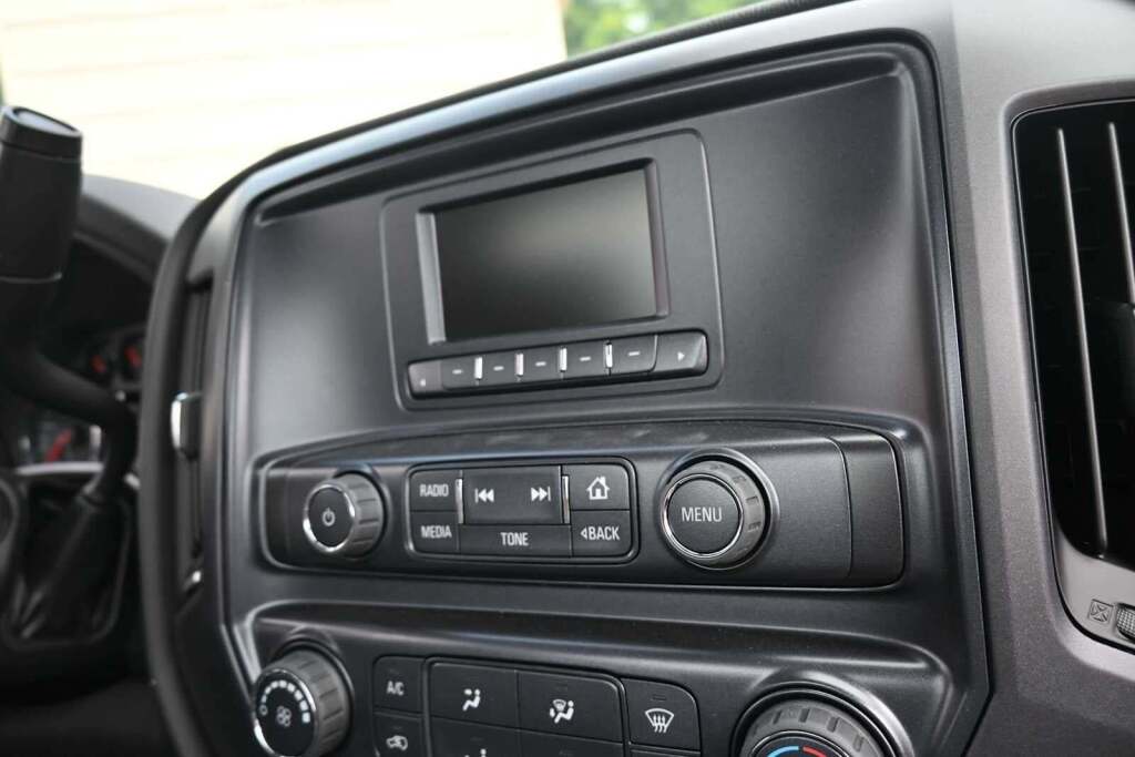 2023 Chevrolet Silverado MD WT