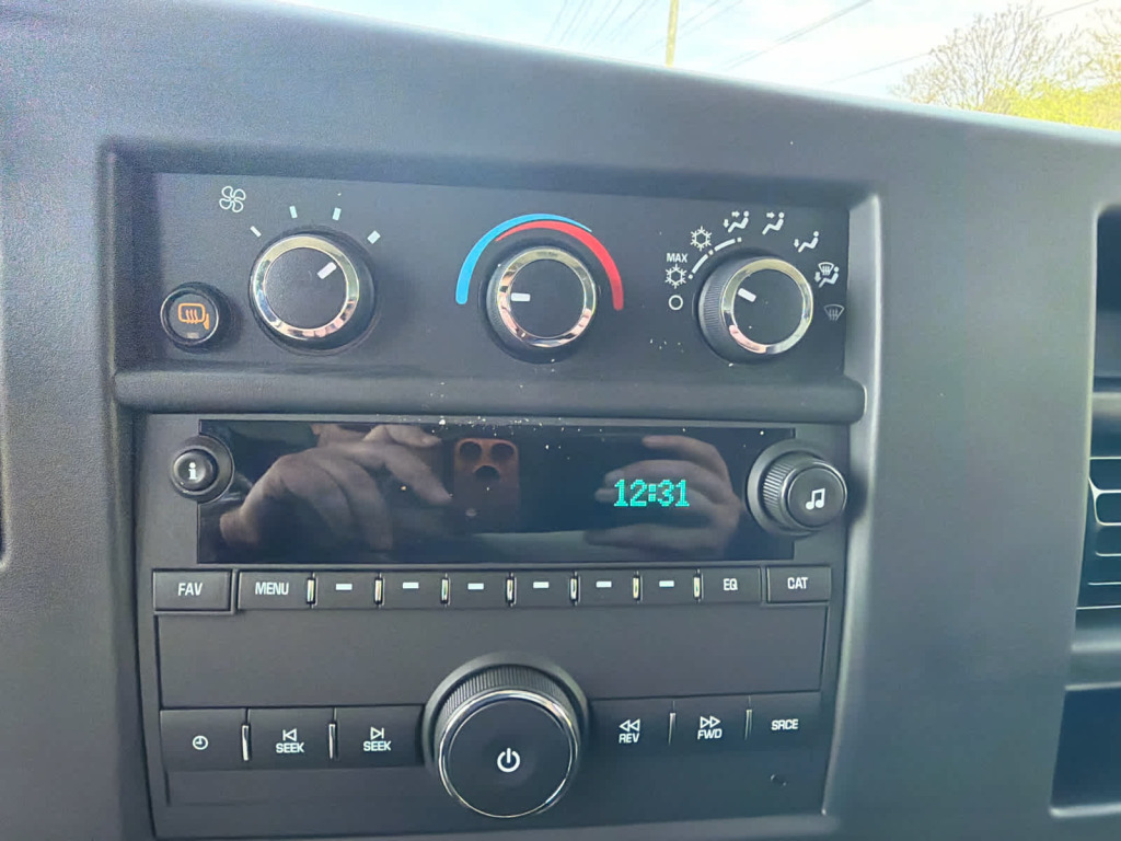 2025 GMC Savana Cargo 2500