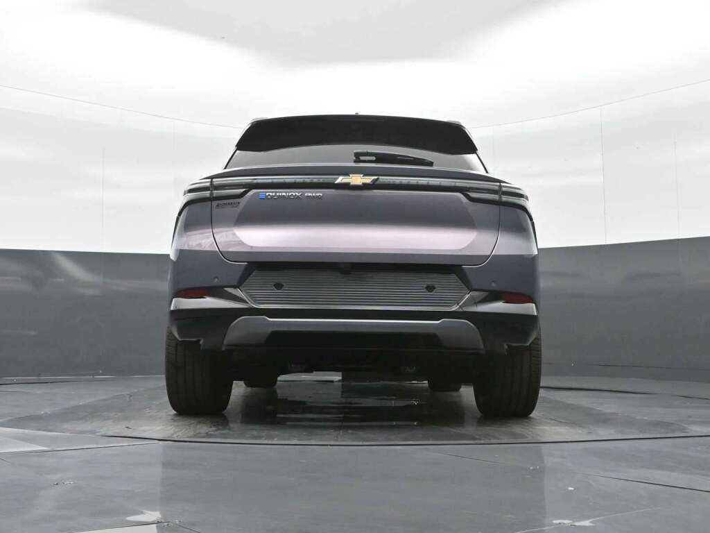 2026 Chevrolet Equinox EV LT 2