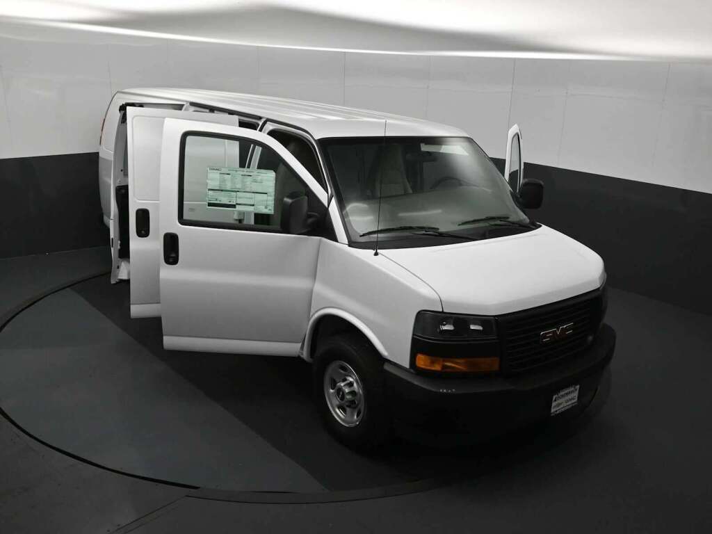2026 GMC Savana Cargo 3500