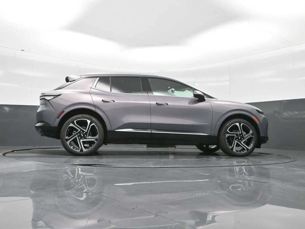 2026 Chevrolet Equinox EV LT 2
