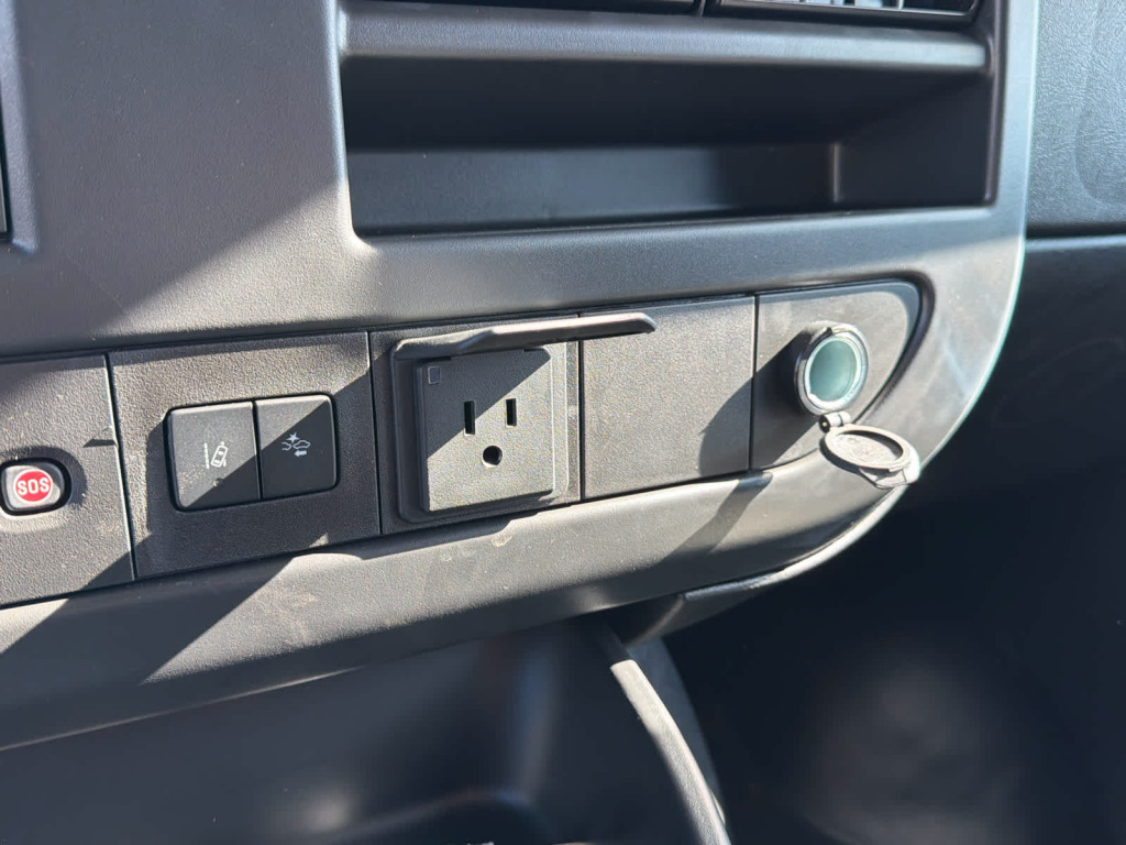 2025 Chevrolet Express Cargo 2500