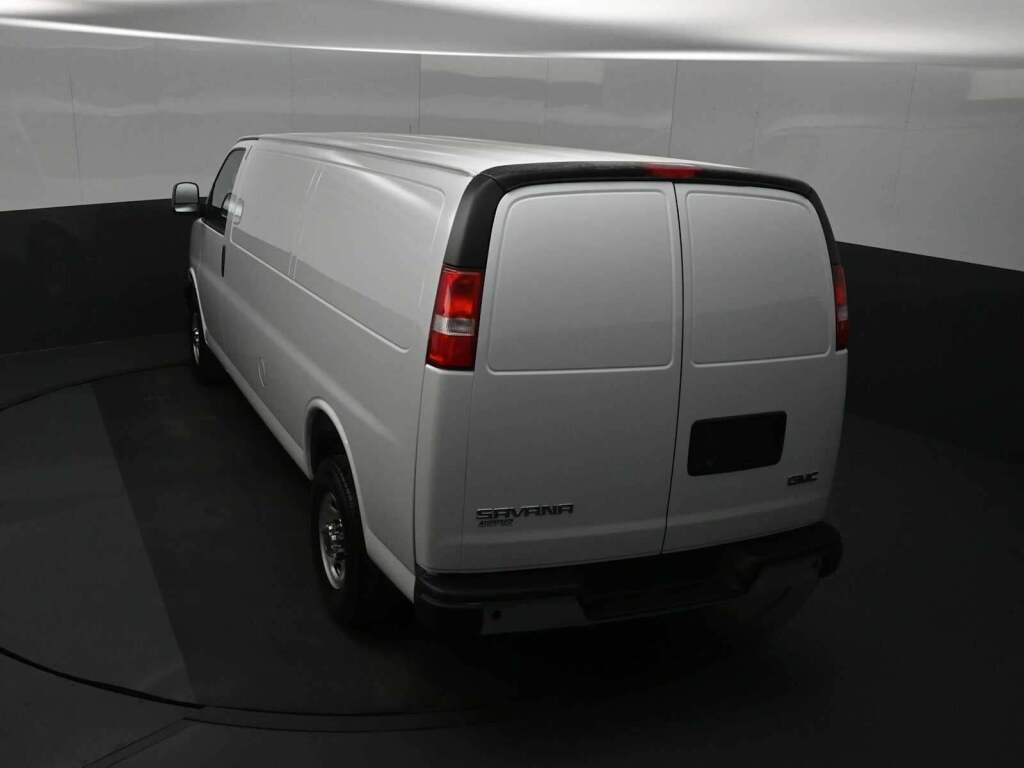2026 GMC Savana Cargo 3500