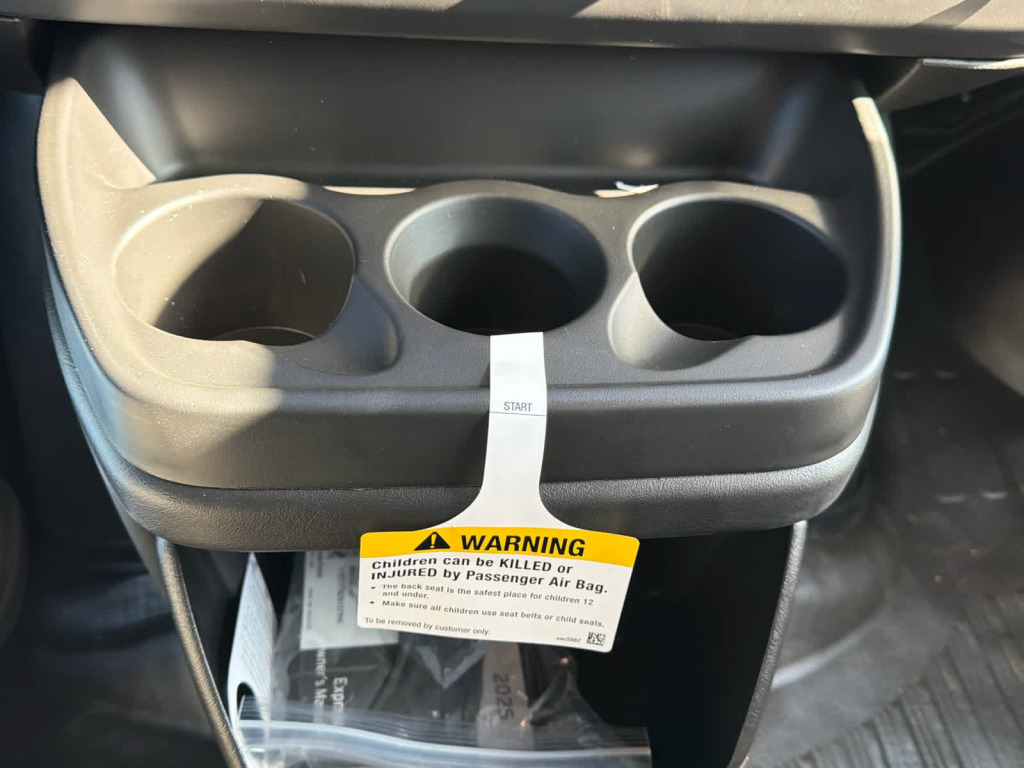 2025 Chevrolet Express Cargo 2500