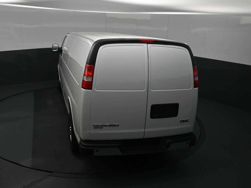 2026 GMC Savana Cargo 3500
