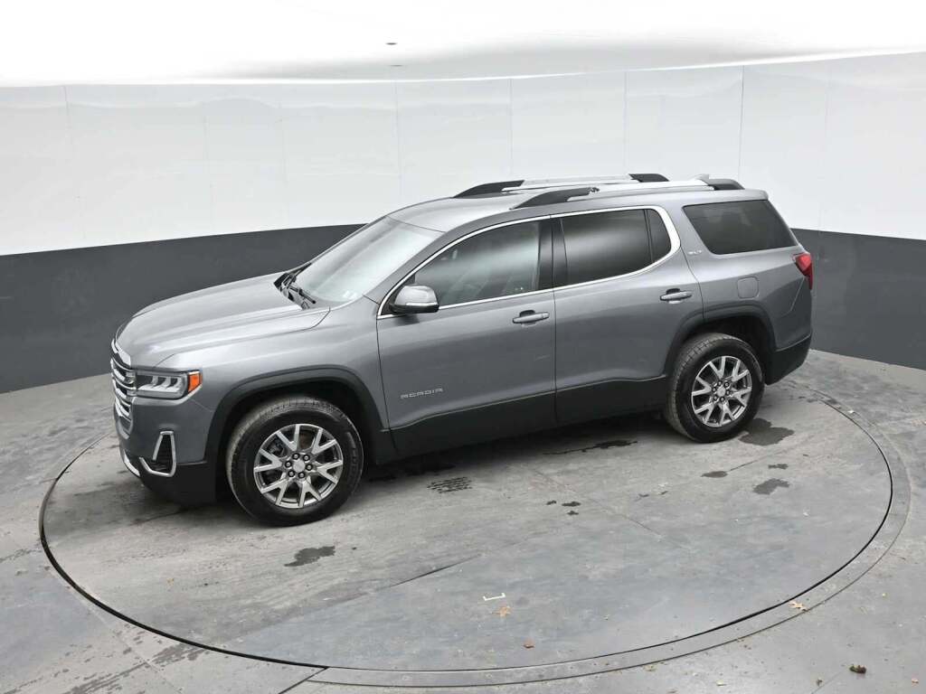 2022 GMC Acadia SLT
